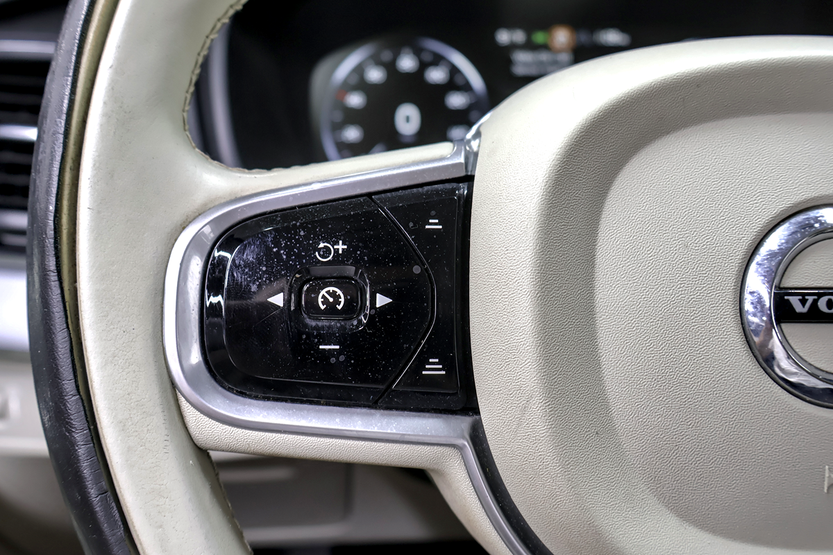 2017 Volvo XC90 Momentum - Photo 11