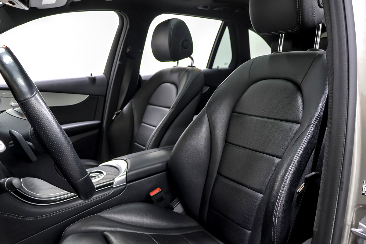 2019 Mercedes-Benz GLC GLC300 - Photo 26