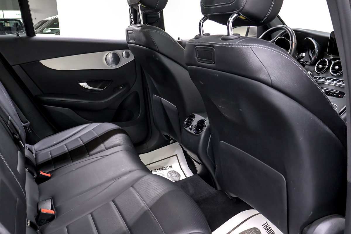 2019 Mercedes-Benz GLC GLC300 - Photo 29
