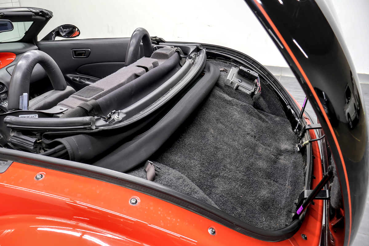 2000 Plymouth Prowler Base - Photo 32