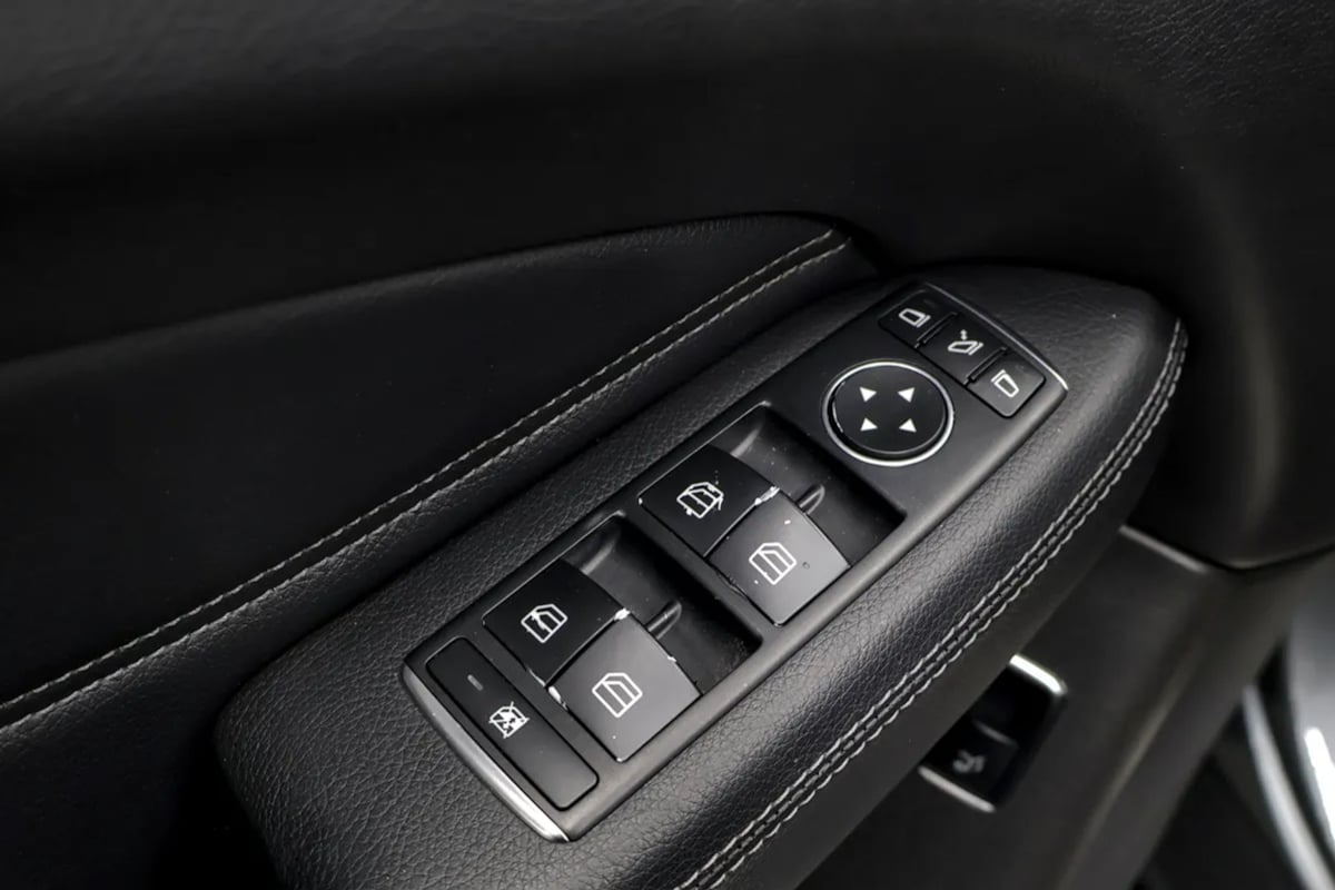 Mercedes-Benz GLE photo 33
