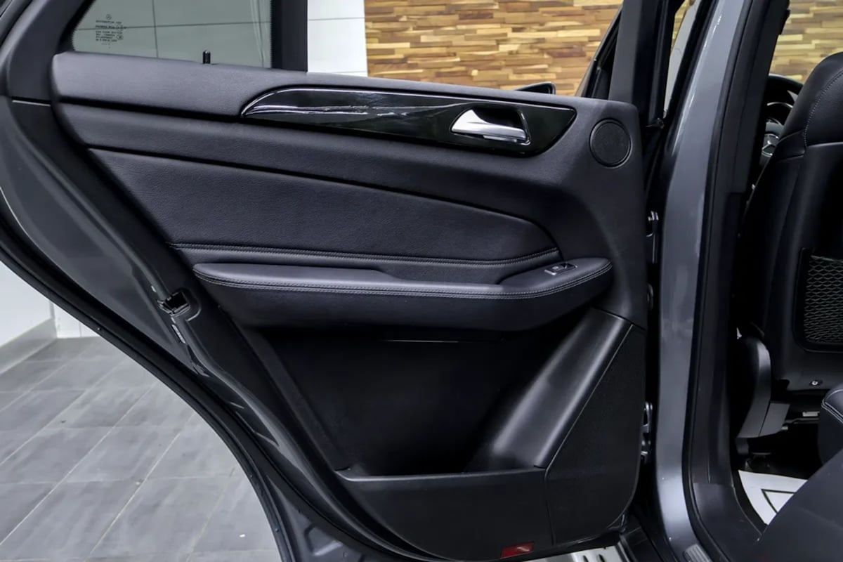 Mercedes-Benz GLE photo 35