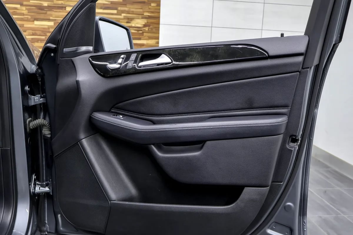 Mercedes-Benz GLE photo 36