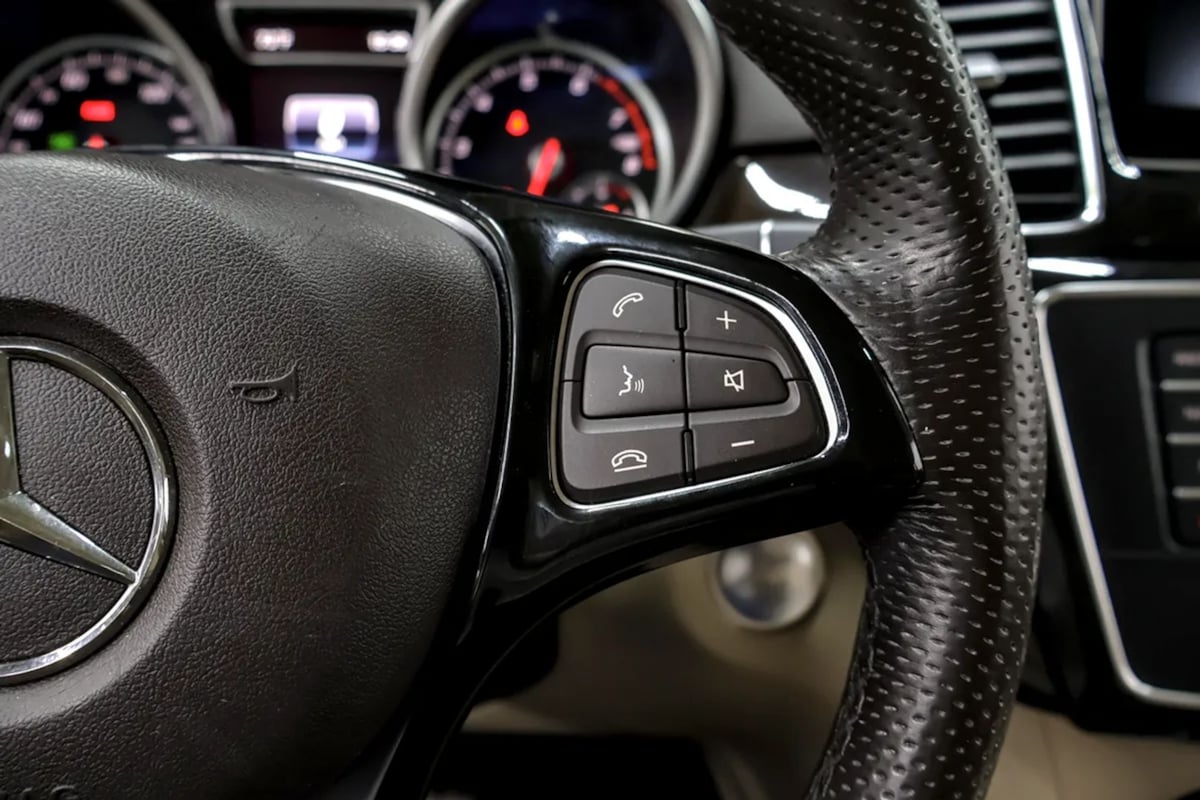 Mercedes-Benz GLE photo 15