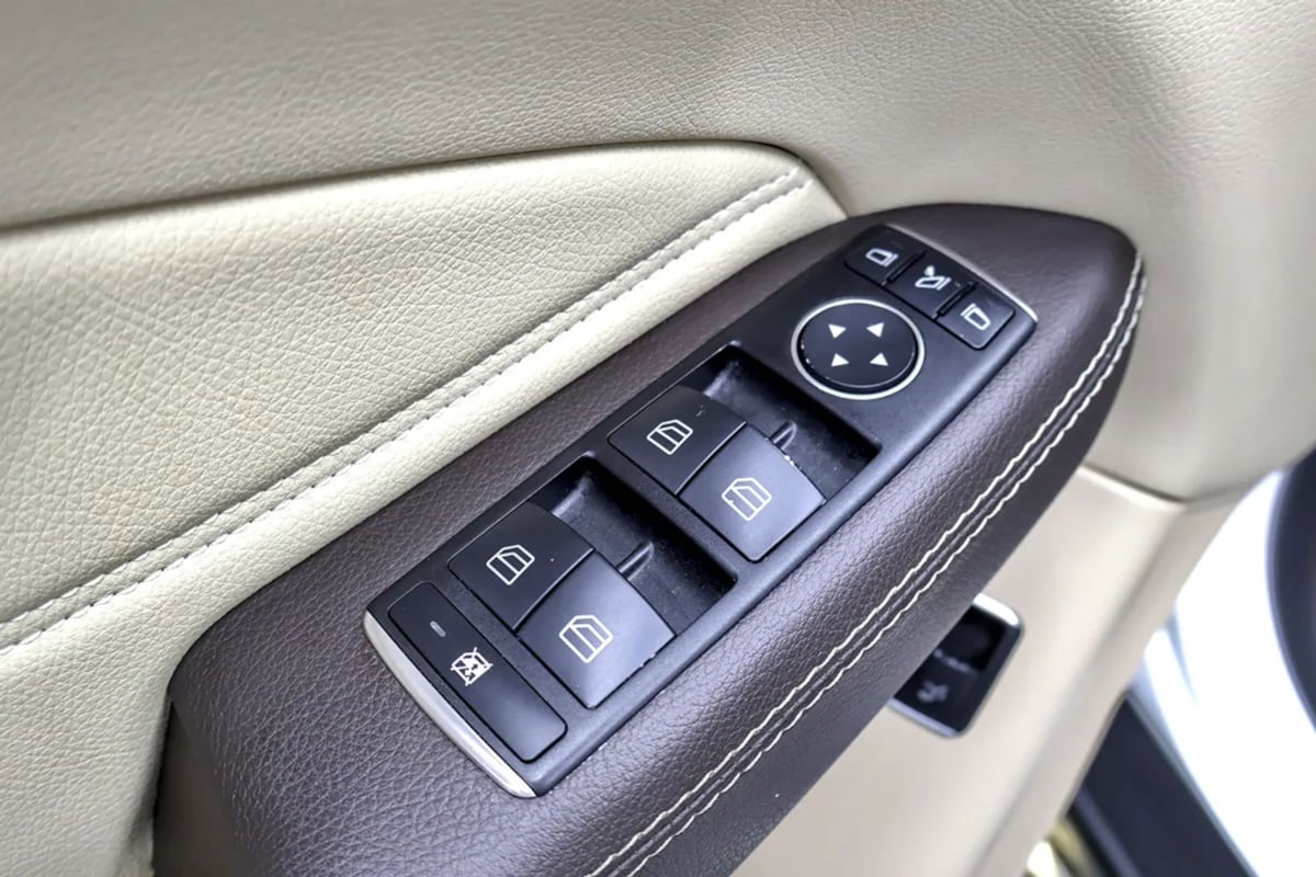 Mercedes-Benz GLE photo 34