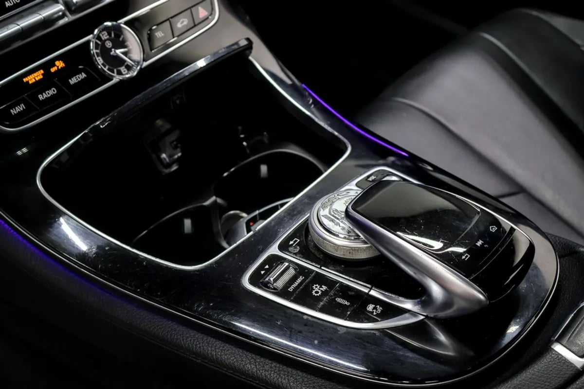 Mercedes-Benz CLS photo 17