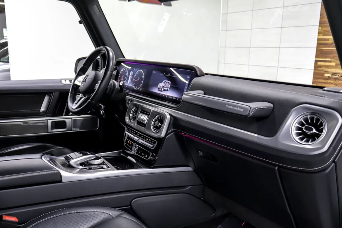 Mercedes-Benz G 550 photo 12