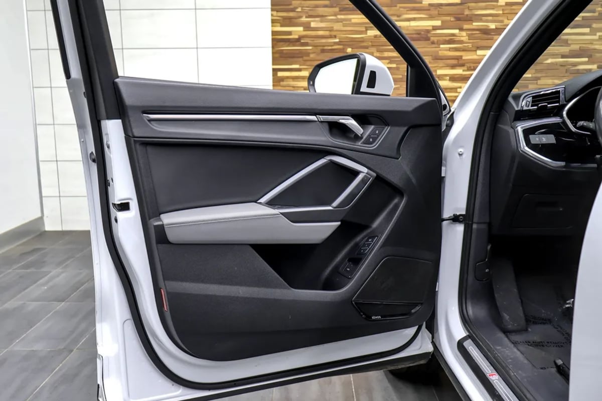 Audi Q3 photo 34