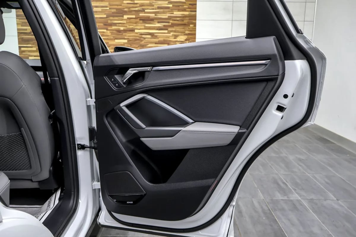 Audi Q3 photo 37