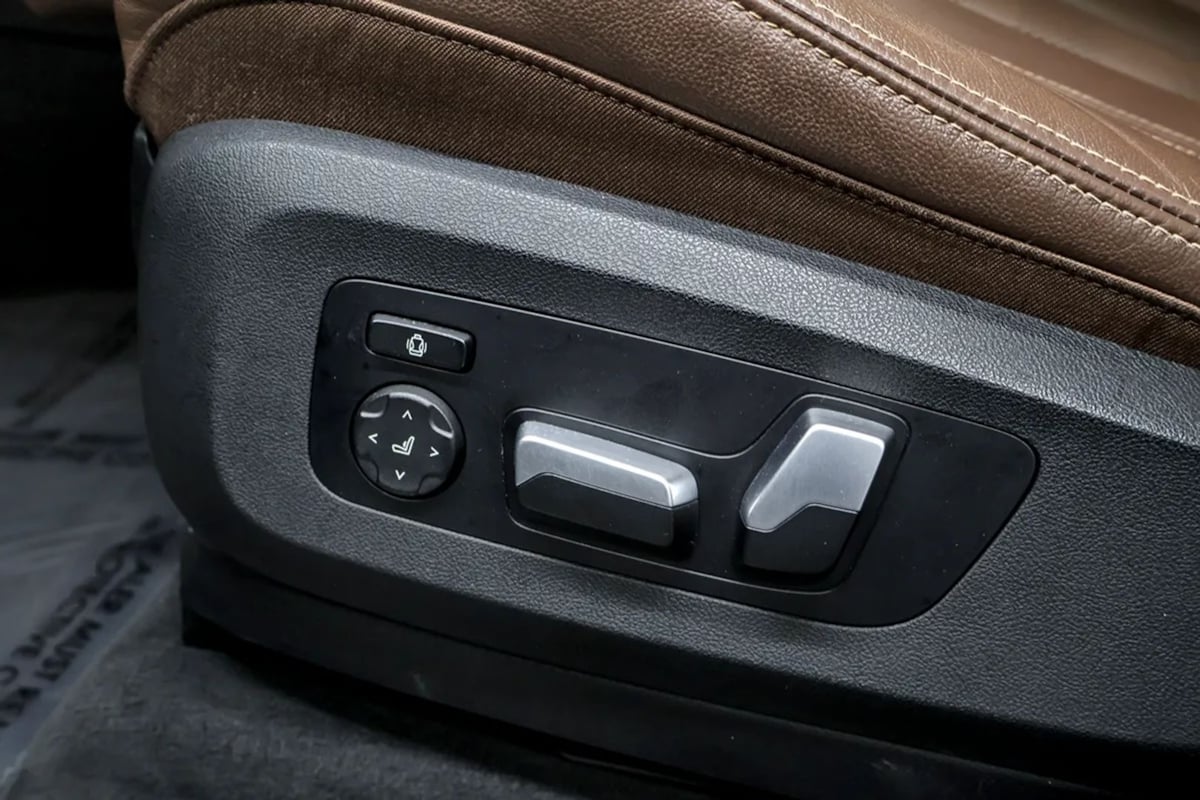 BMW X7 photo 36