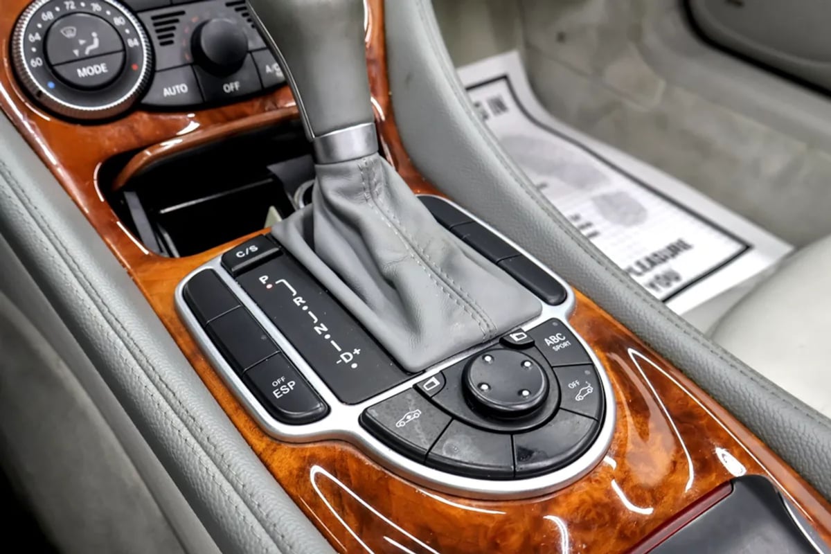 Mercedes-Benz SL500 photo 17