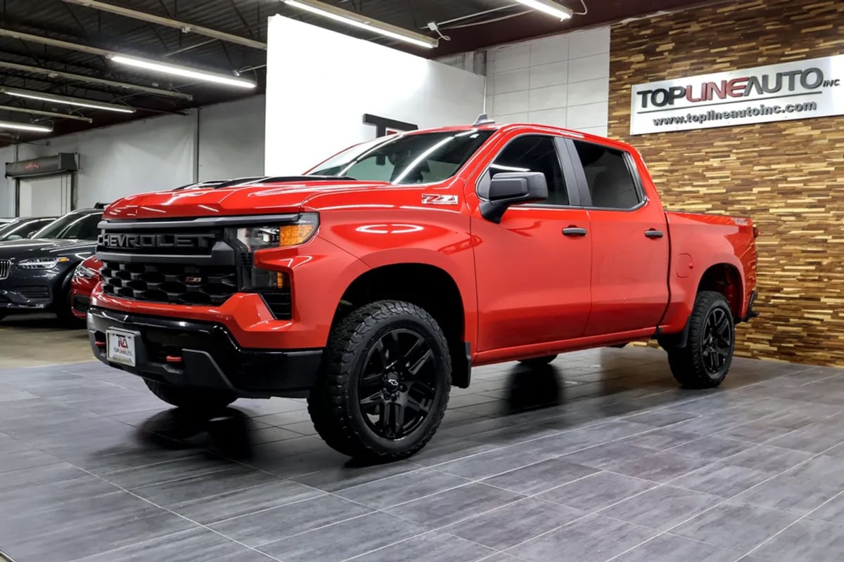Chevrolet Silverado photo 4