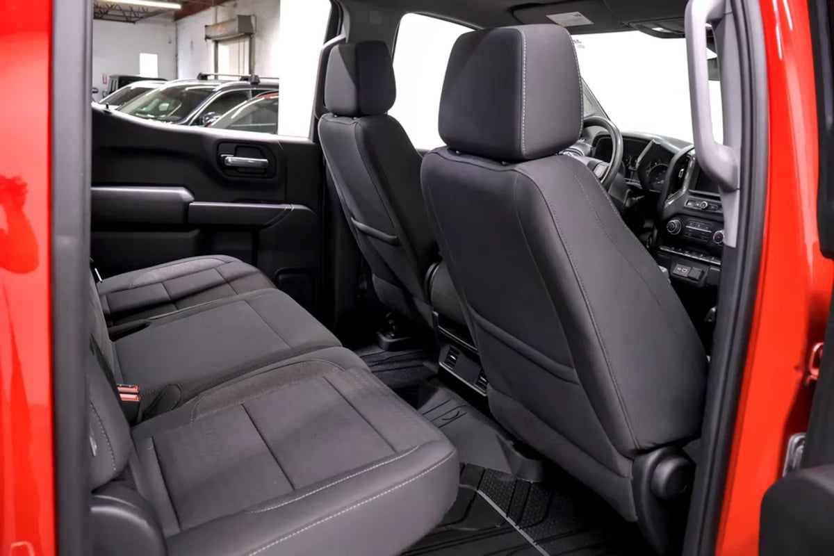 Chevrolet Silverado photo 28