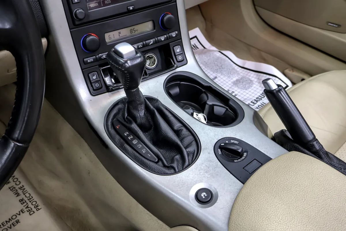 Chevrolet Corvette photo 14