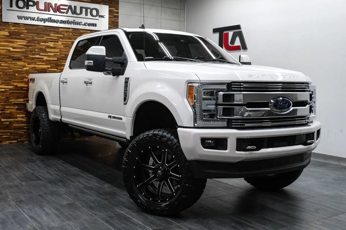 Ford F-250 photo 2