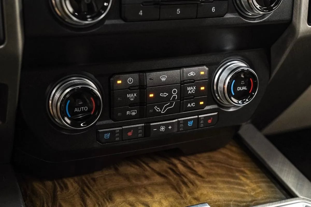Ford F-250 photo 27