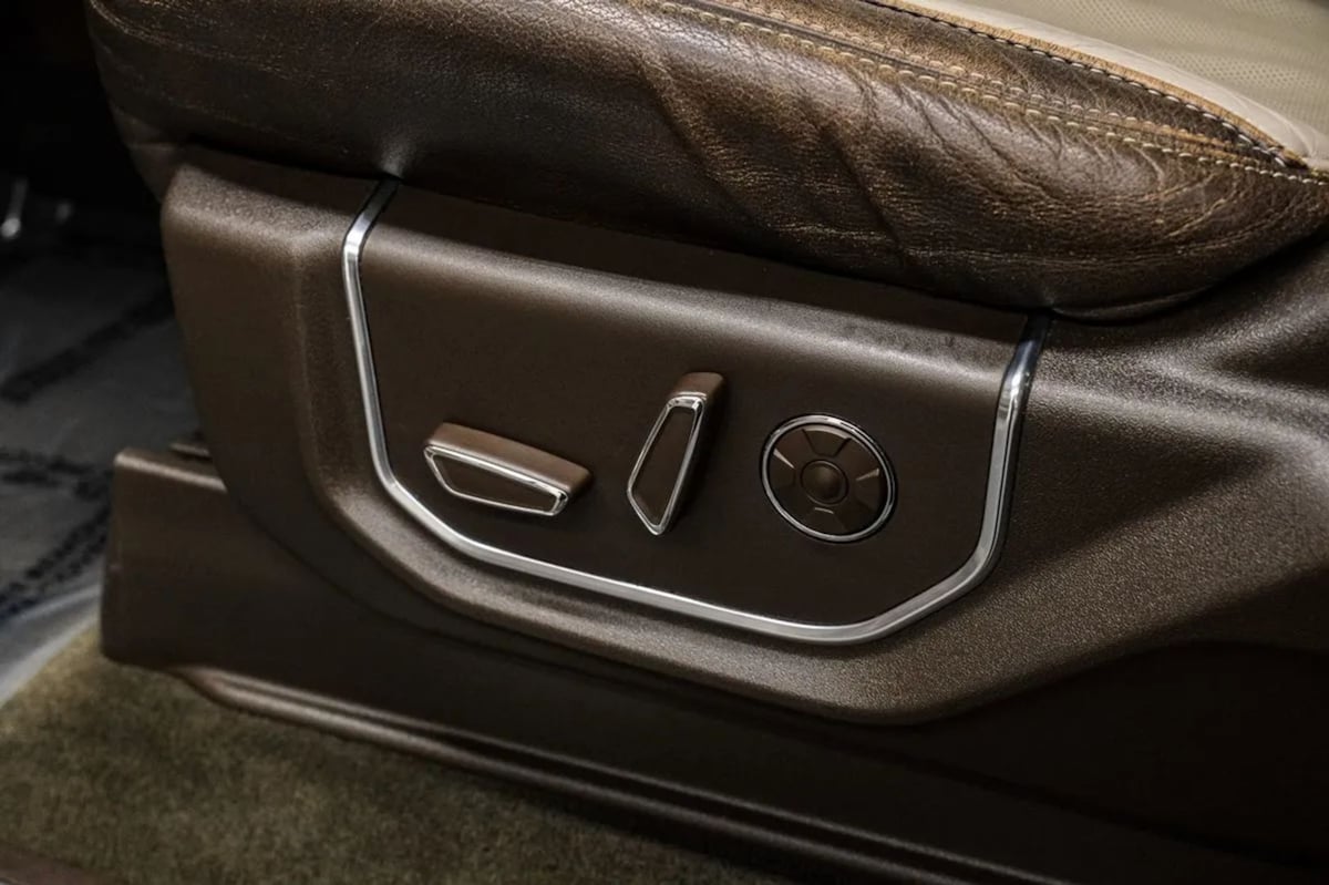 Ford F-250 photo 32