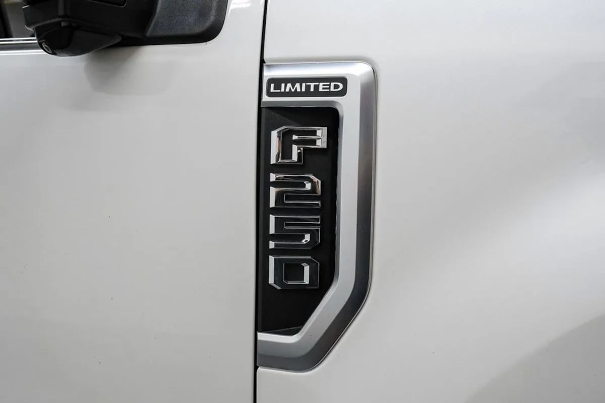 Ford F-250 photo 49