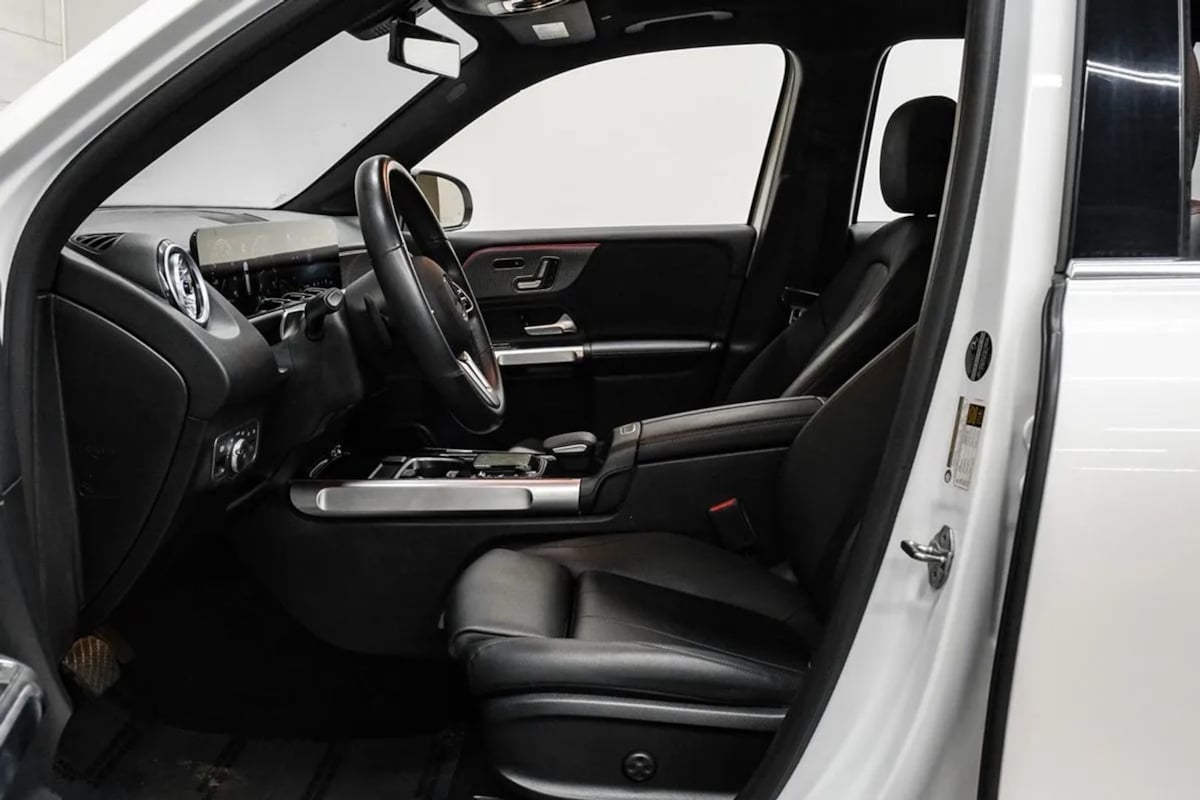 Mercedes-Benz GLB 250 photo 27