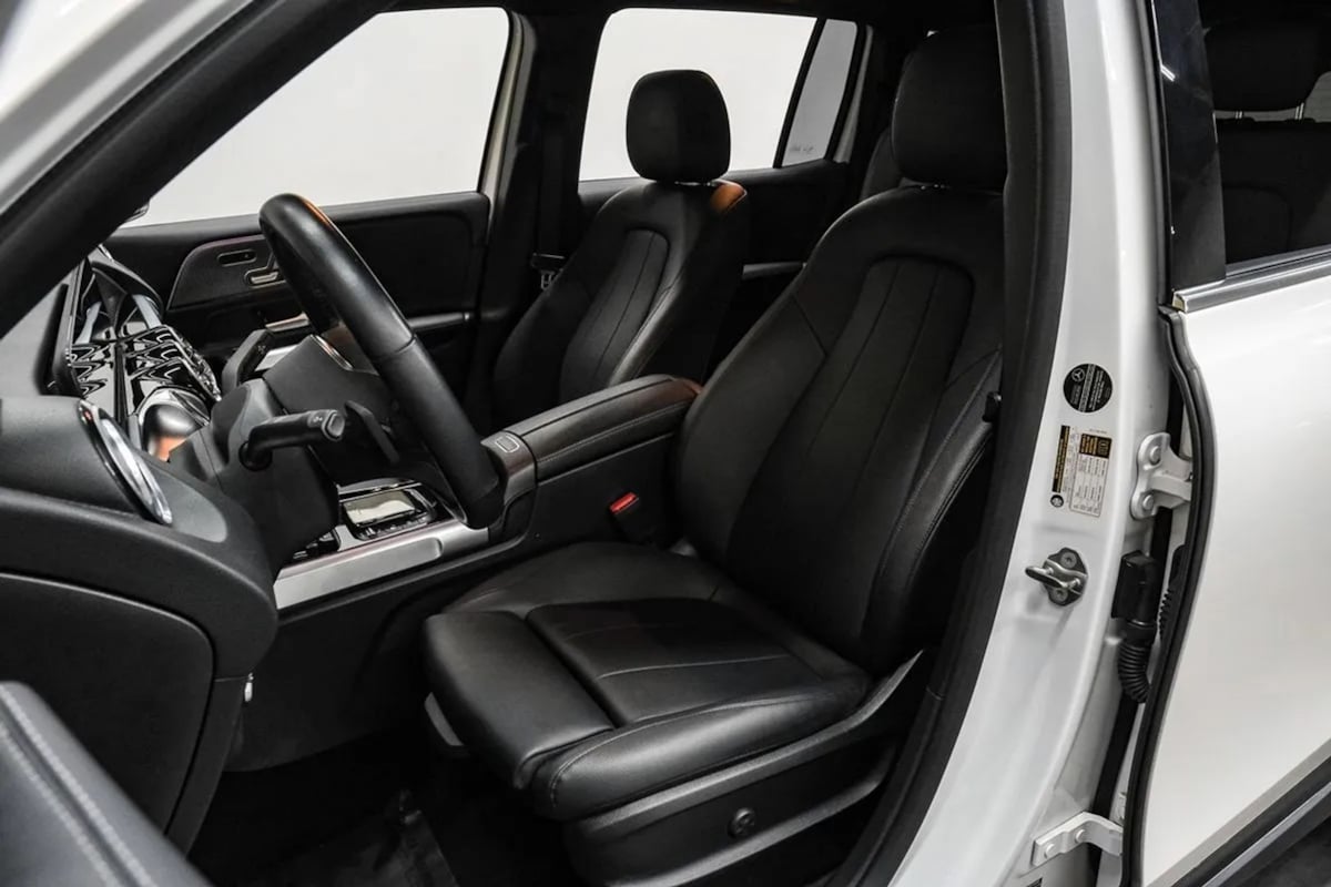 Mercedes-Benz GLB 250 photo 28