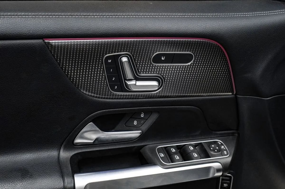 Mercedes-Benz GLB 250 photo 39