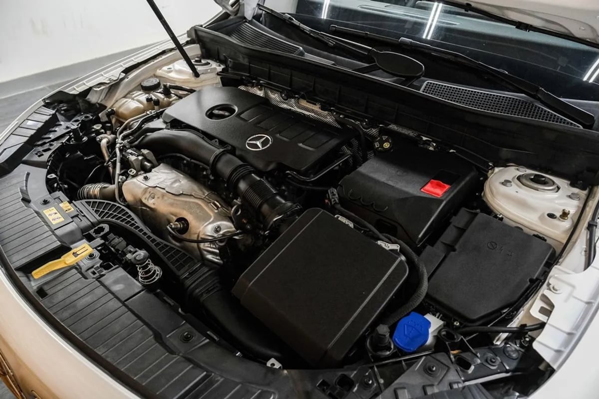 Mercedes-Benz GLB 250 photo 45