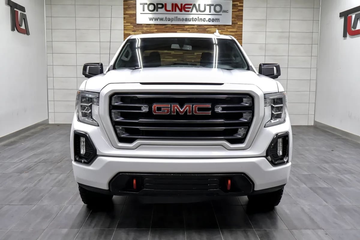 GMC Sierra photo 3