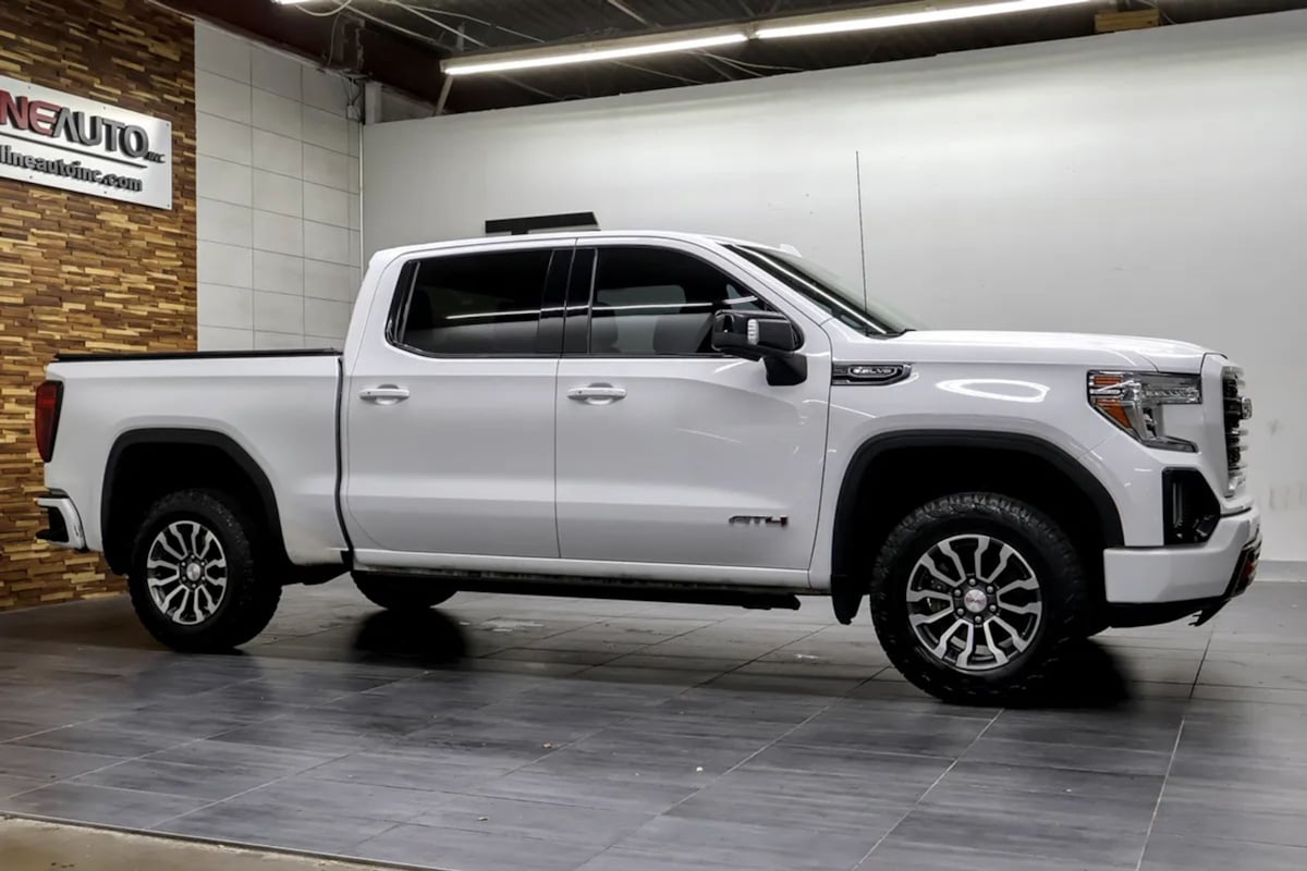 GMC Sierra photo 5