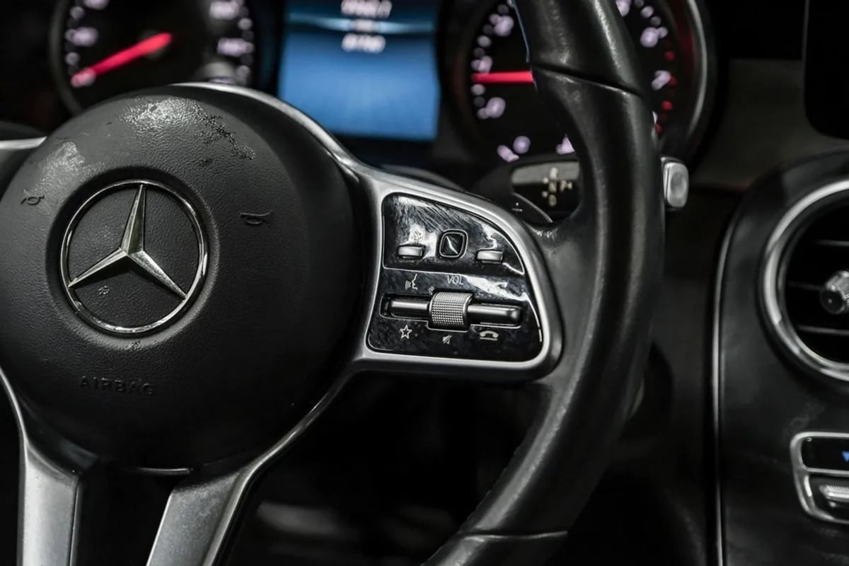 Mercedes-Benz GLC photo 16