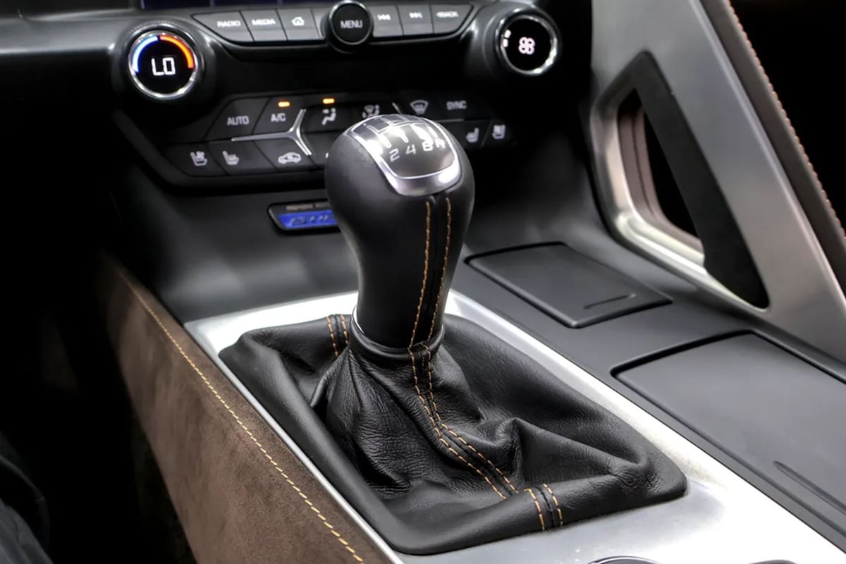 Chevrolet Corvette photo 18