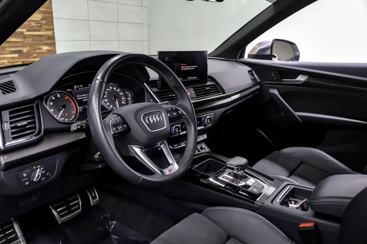 Audi SQ5 photo 10