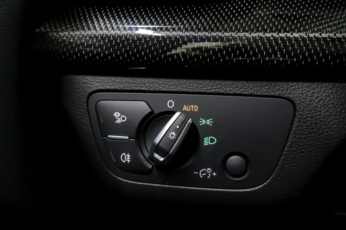 Audi SQ5 photo 24