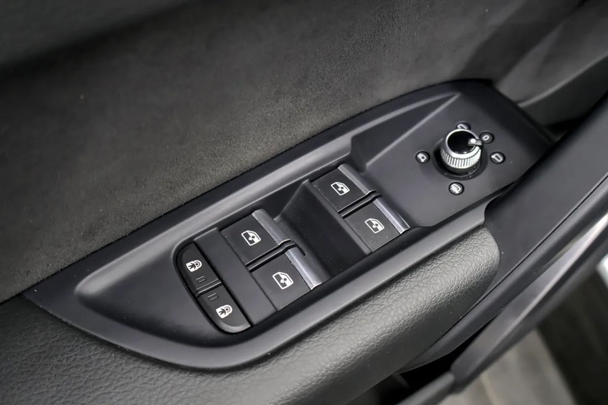 Audi SQ5 photo 34