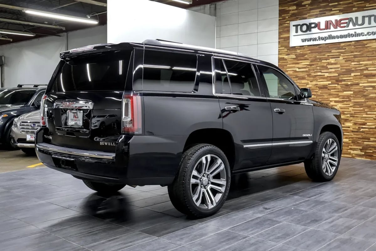 GMC Yukon photo 9