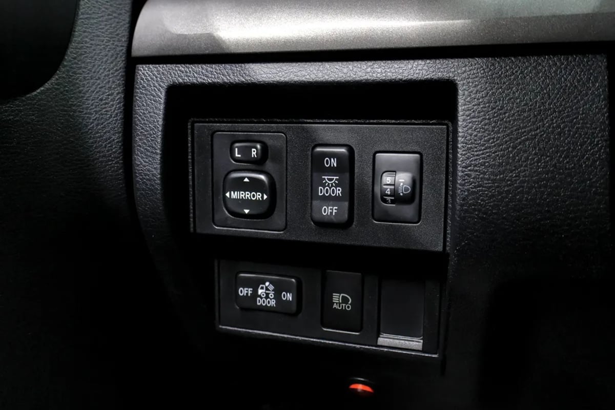 Toyota Tundra photo 23