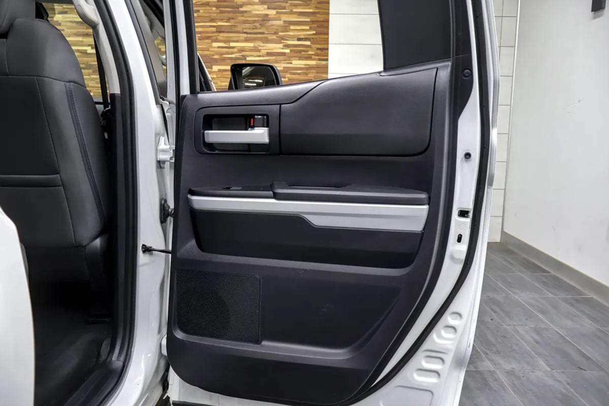Toyota Tundra photo 35