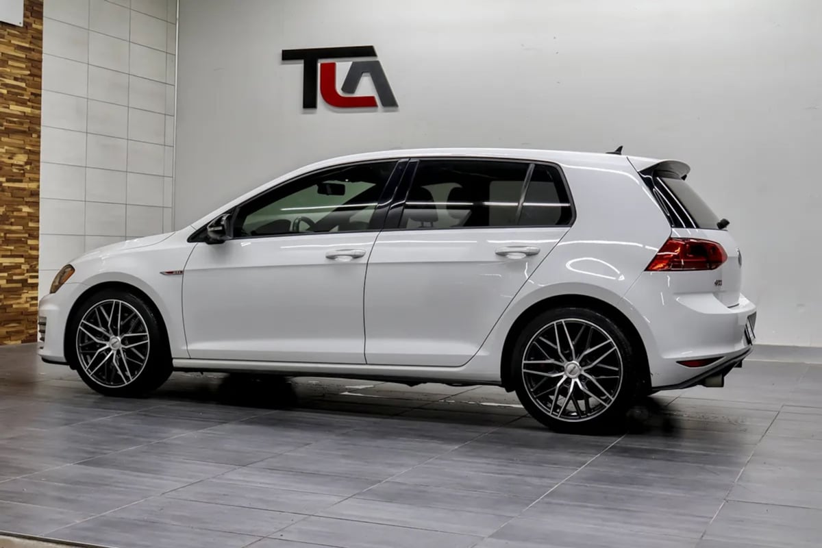 Volkswagen Golf GTI photo 6