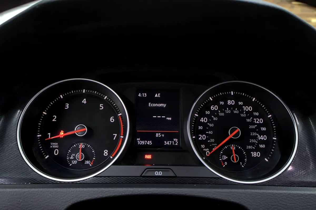 Volkswagen Golf GTI photo 15
