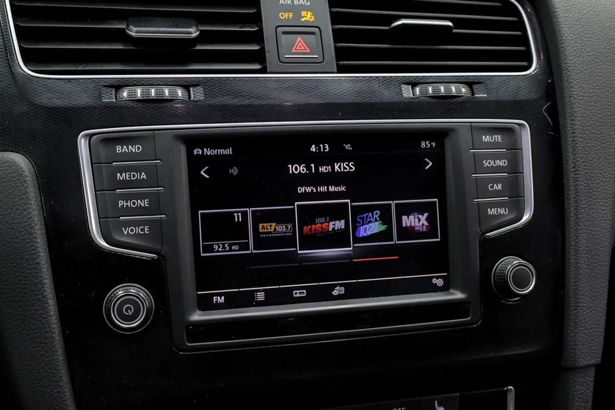 Volkswagen Golf GTI photo 19
