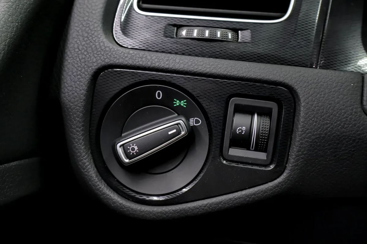 Volkswagen Golf GTI photo 22