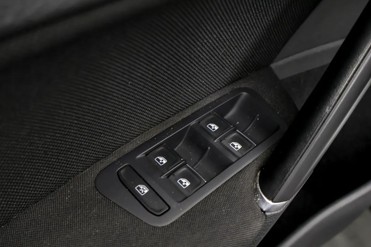 Volkswagen Golf GTI photo 31