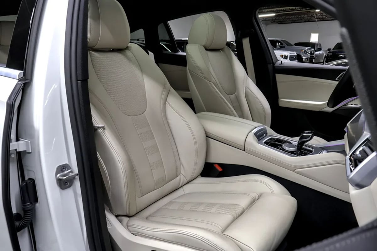 BMW X6 photo 30
