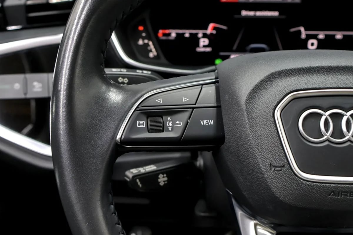 Audi Q3 photo 14