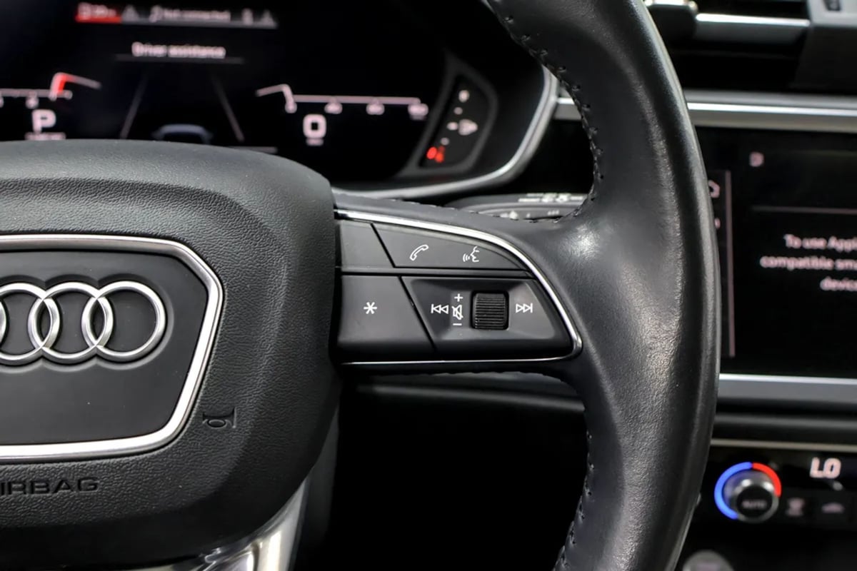 Audi Q3 photo 15