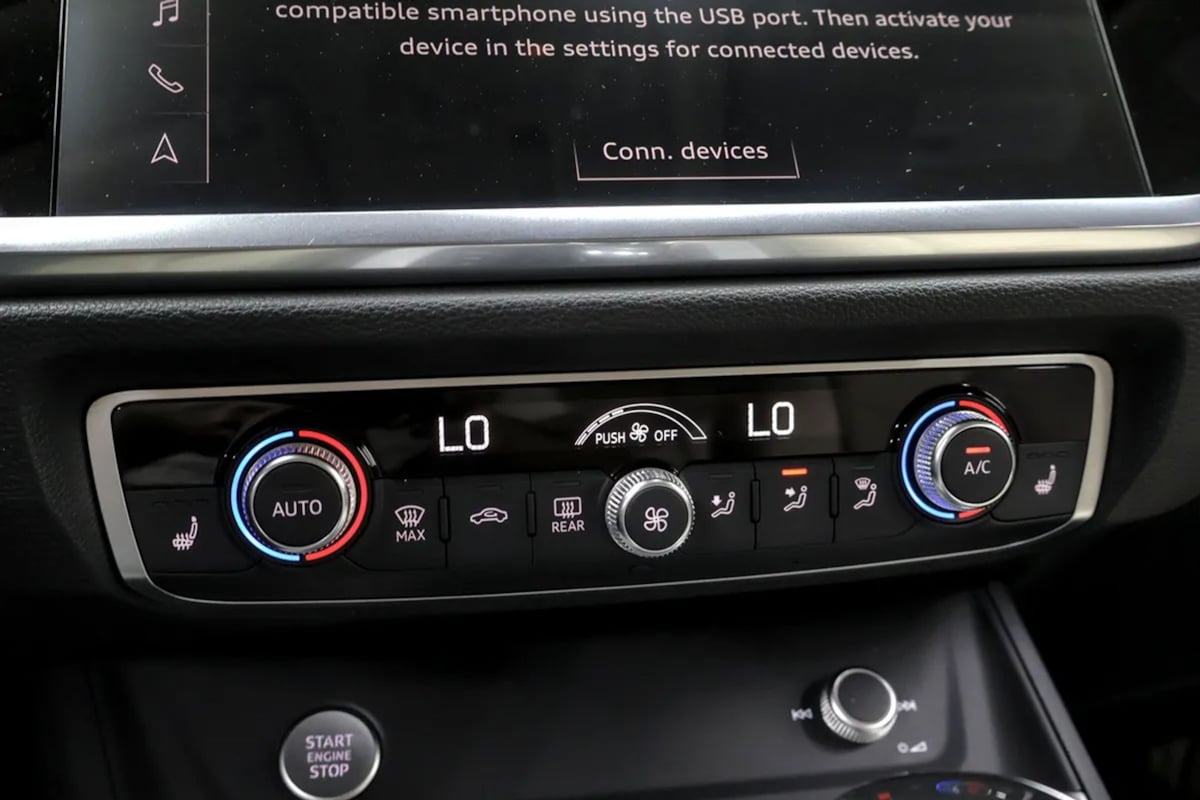 Audi Q3 photo 20