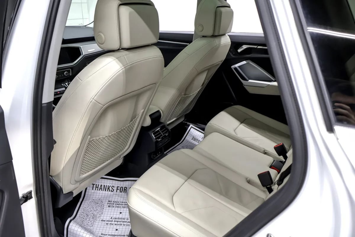 Audi Q3 photo 32