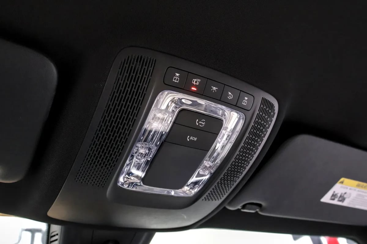 Mercedes-Benz GLB 250 photo 25