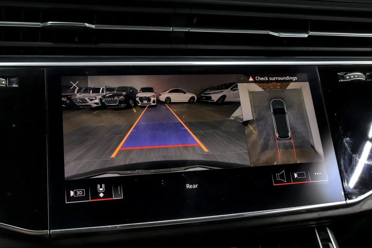 Audi Q7 photo 21