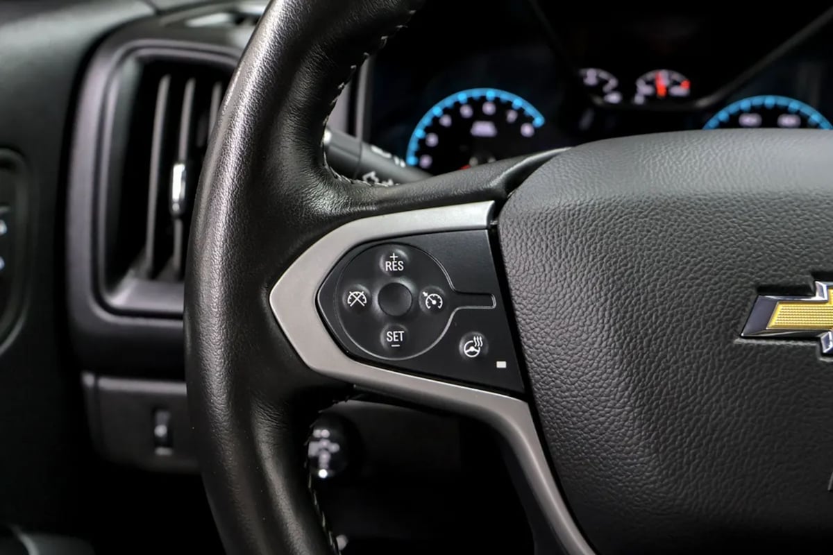 Chevrolet Colorado photo 14