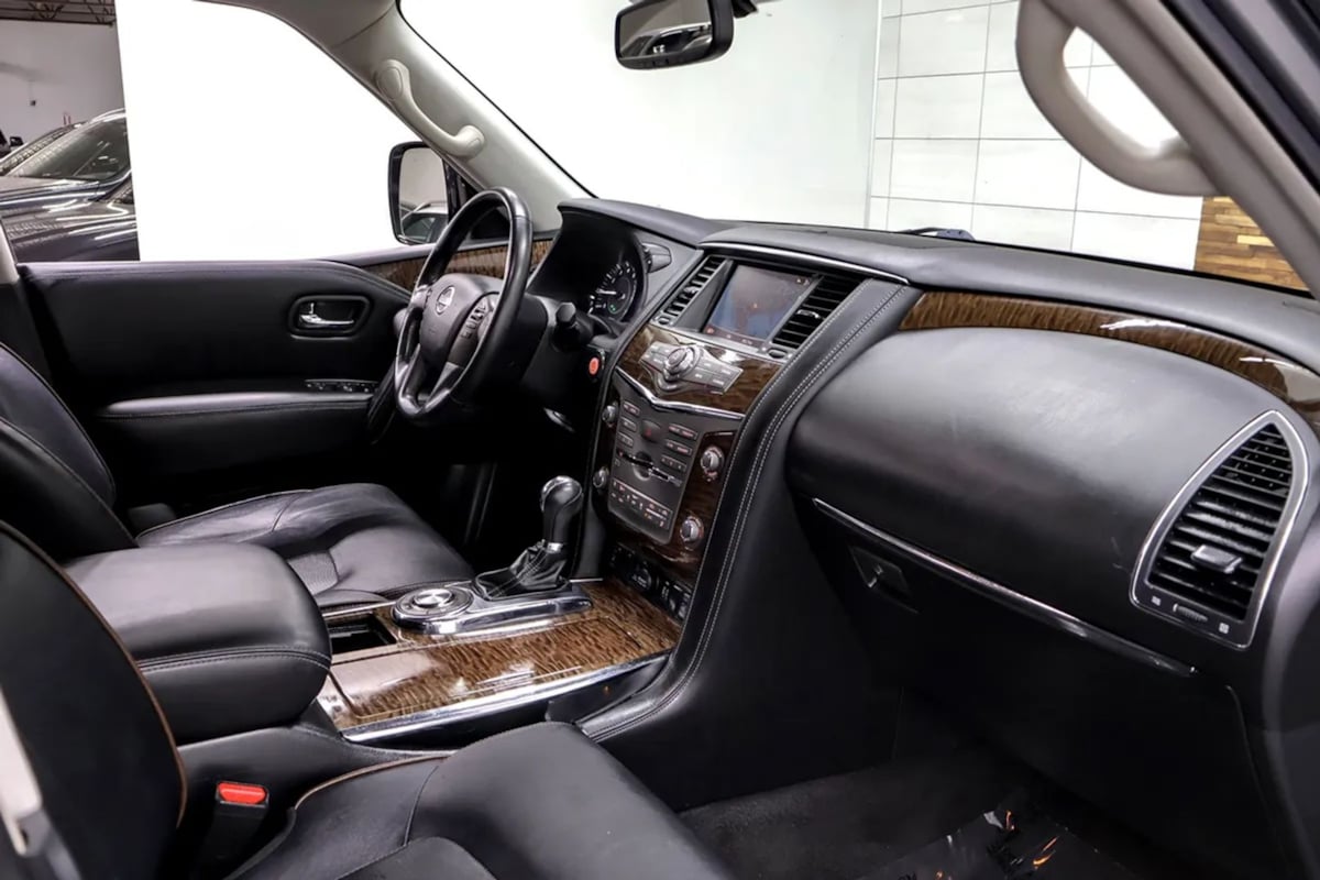 Nissan Armada photo 10